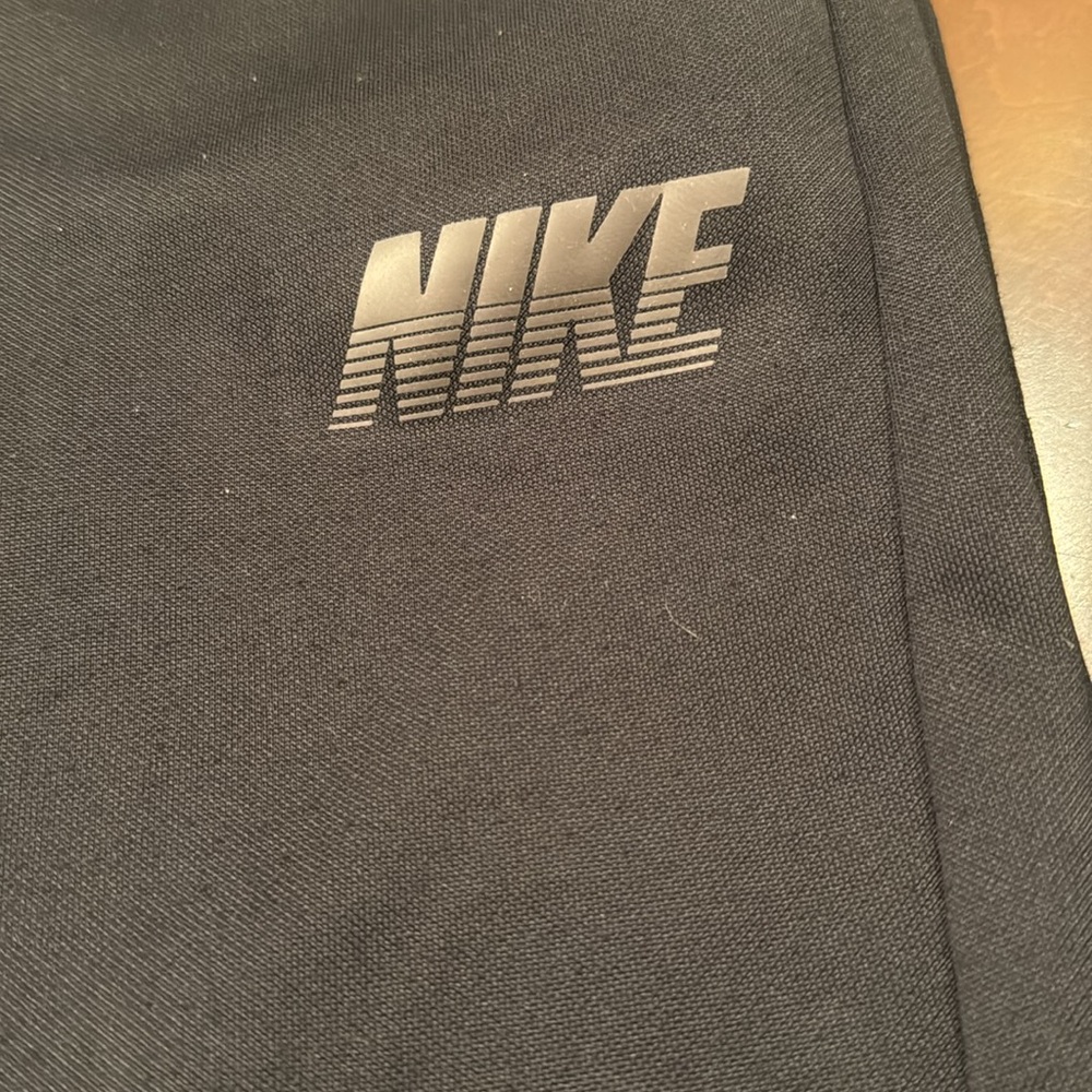 Nike Boys Black Joggers Size Medium - Picture 12 of 14
